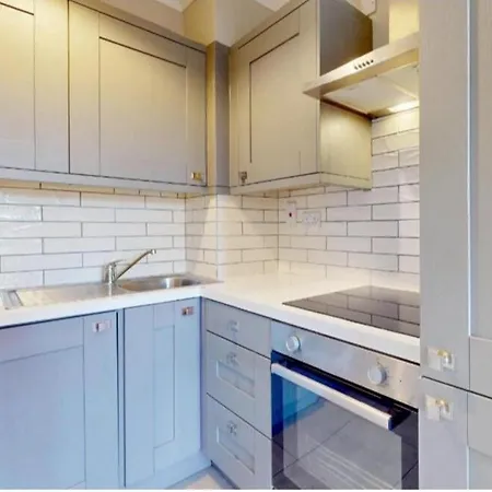 1 Bed In Centre Apartamento *